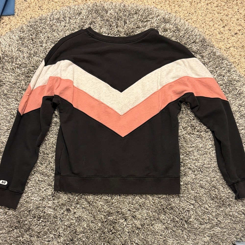 Abercrombie & Fitch Charcoal Sweatshirt - Picture 4 of 5